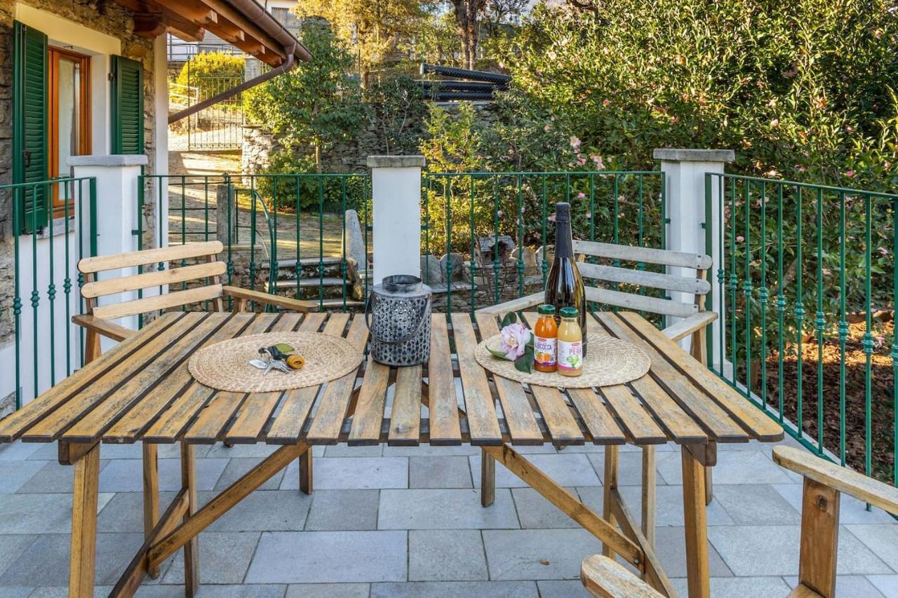 Apartament La Camelia D'Oro Oggebio Zewnętrze zdjęcie