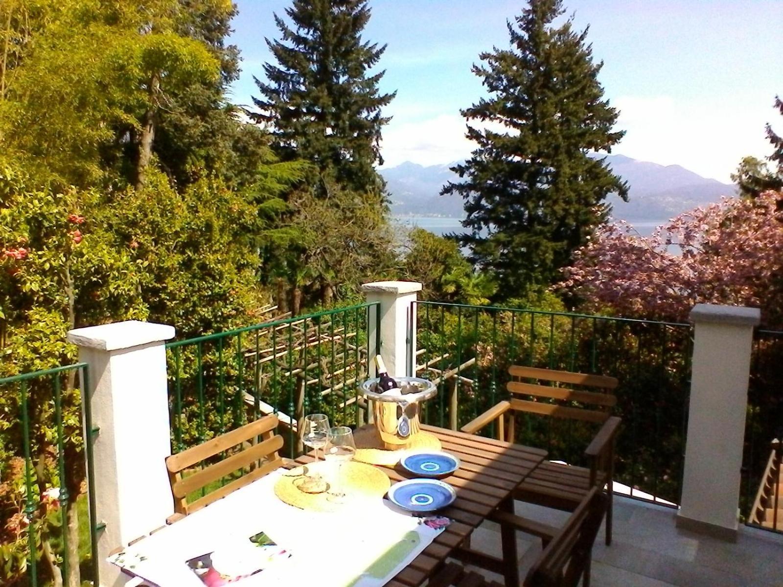 Apartament La Camelia D'Oro Oggebio Zewnętrze zdjęcie
